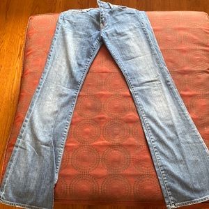 Low waisted boot cut  jeans, name brand unknown